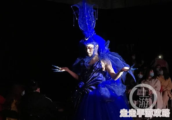 探索美女扒精光视频网站：揭示视觉盛宴与艺术表现的完美结合
