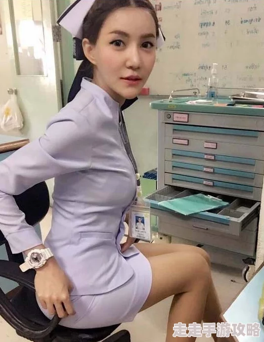 欧美性护士，真是让人感到震惊，这样的职业形象会对社会产生怎样的影响呢？