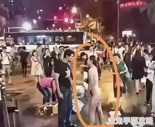 美女脱了内裤张开腿亲吻男生视频引发热议网友纷纷围观评论内容尺度惊人让人瞠目结舌不禁想知道背后故事