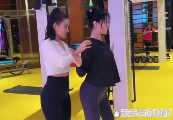 美女把小内内脱了露出j照片最新进展消息警方已介入调查相关视频传播情况并对发布者进行追踪处理