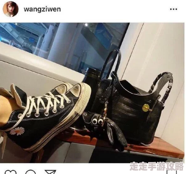 网友热议：回力鞋是否存在假货问题？CF回力鞋官方活动举办地点揭秘！